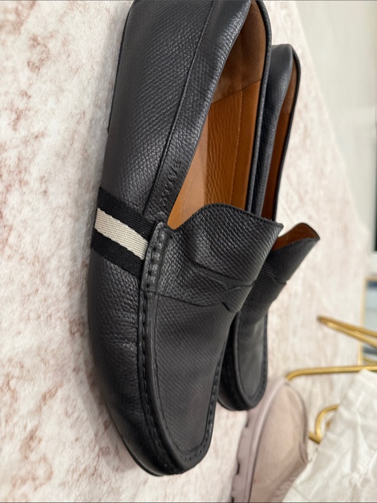 Men’s Bally pebble-grain leather driving loafers/moccasins with stripes on sides main image 5